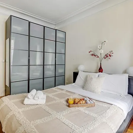 Historic Montparnasse & Jardin Atlantique - Cityapartmentstay *