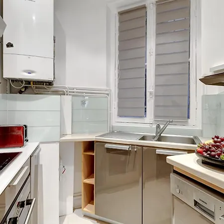 Historic Montparnasse & Jardin Atlantique - Cityapartmentstay Paris